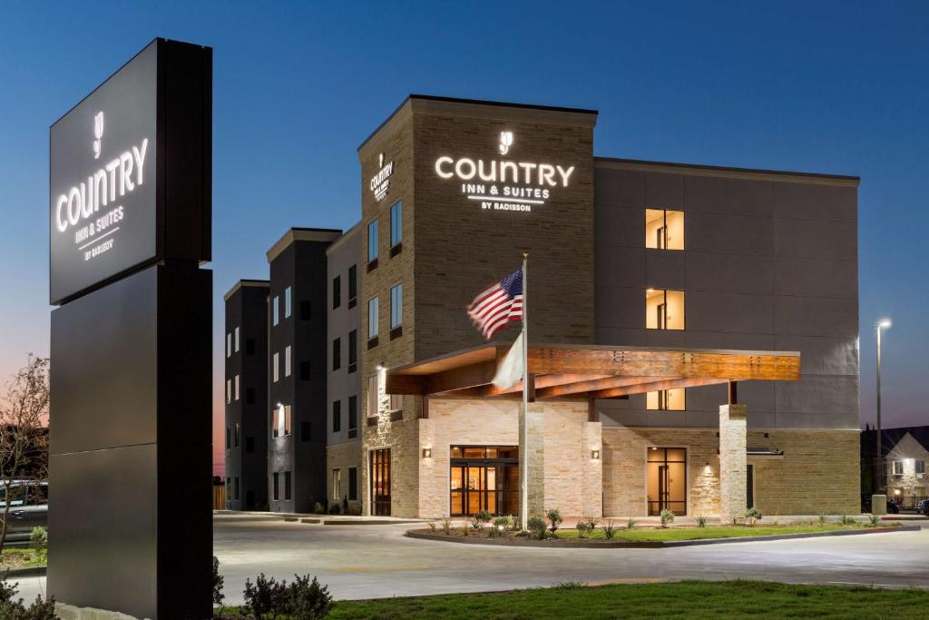 Country Inn & Suites by Radisson New Braunfels TX Main image 1